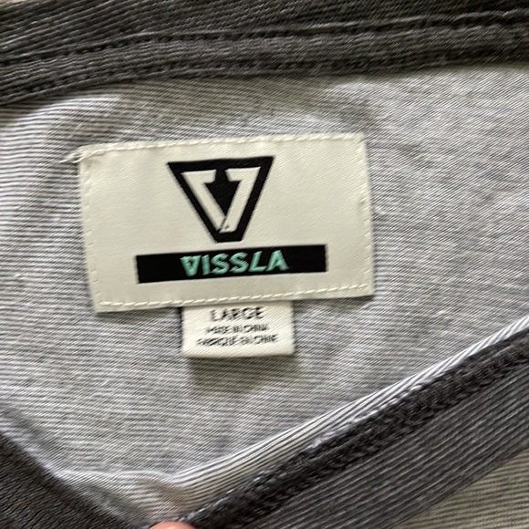 Vissla Mens LG shirt with pocket. Greys. - Picture 2 of 5